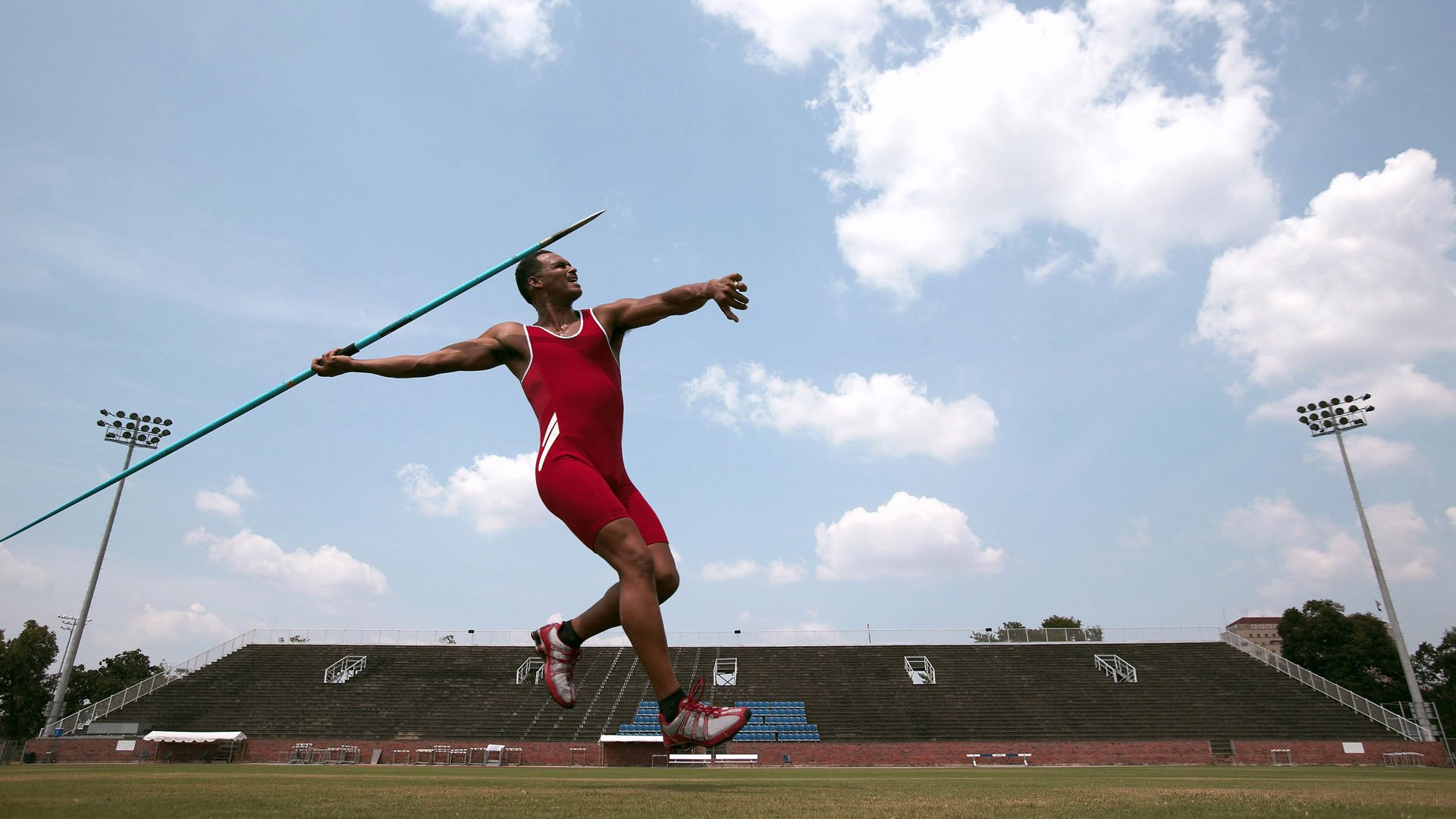 中学篮球加强比赛组织能力培养学生领导力，篮球比赛培养学生坚强的意志品质