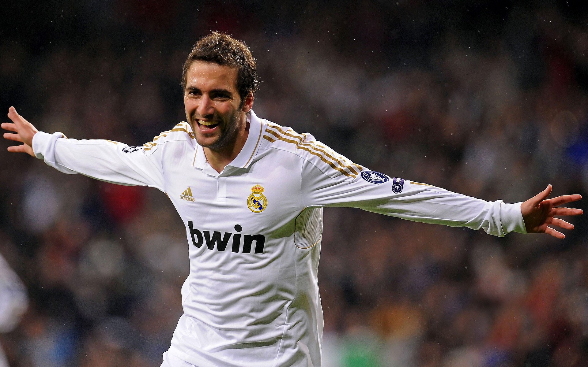 爱游戏官方入口-赛尔·阿尔斯塔：南非防线的“大师级人物”，每场比赛都充满看点